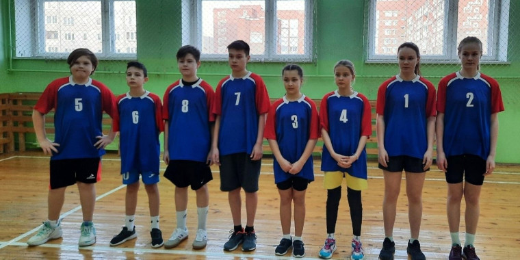 БАСКЕТБОЛ НА КАНИКУЛАХ.